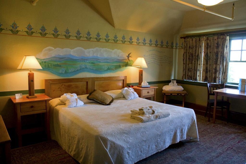 ホテル Mcmenamins Edgefield トラウトデール 部屋 写真