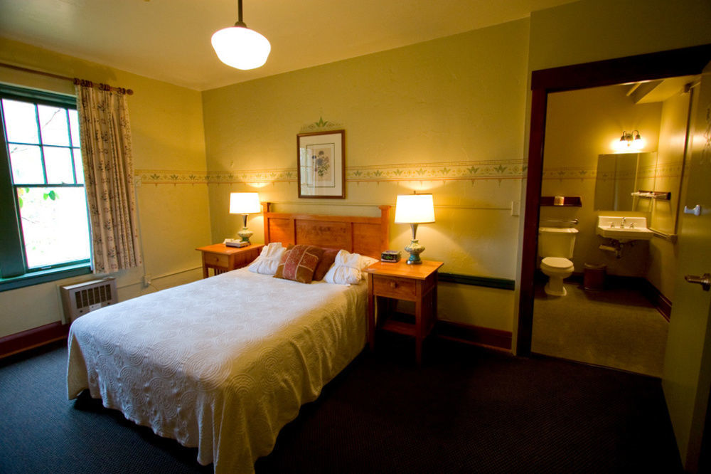 ホテル Mcmenamins Edgefield トラウトデール エクステリア 写真