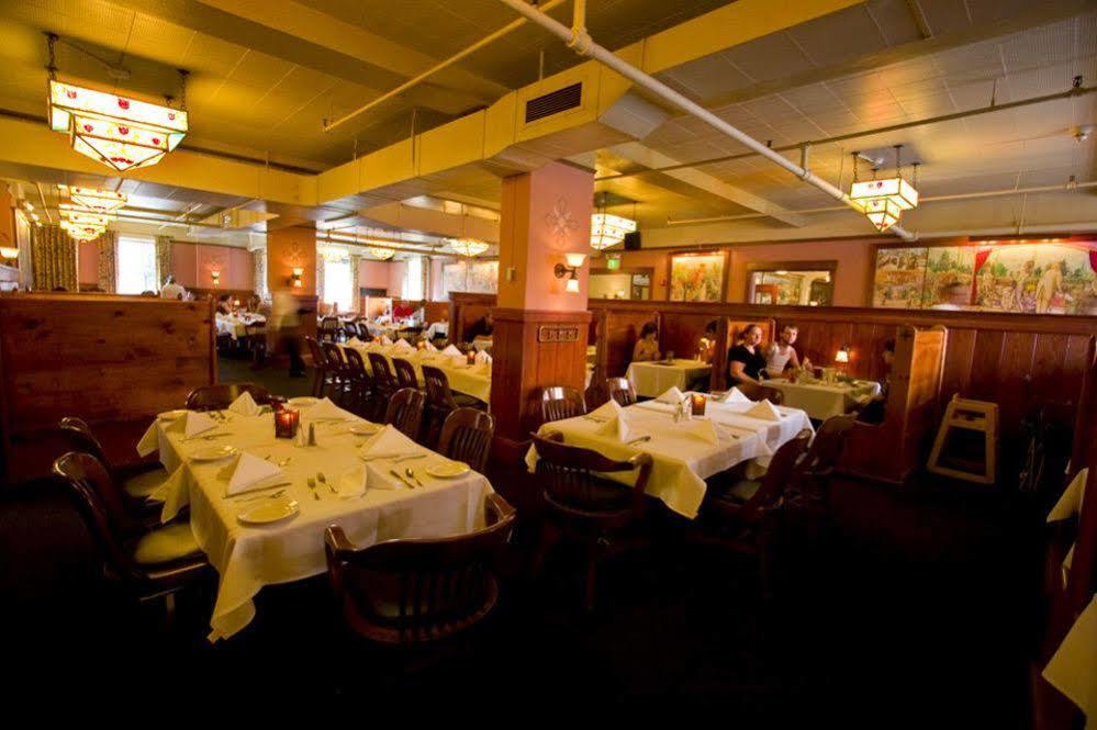 ホテル Mcmenamins Edgefield トラウトデール エクステリア 写真