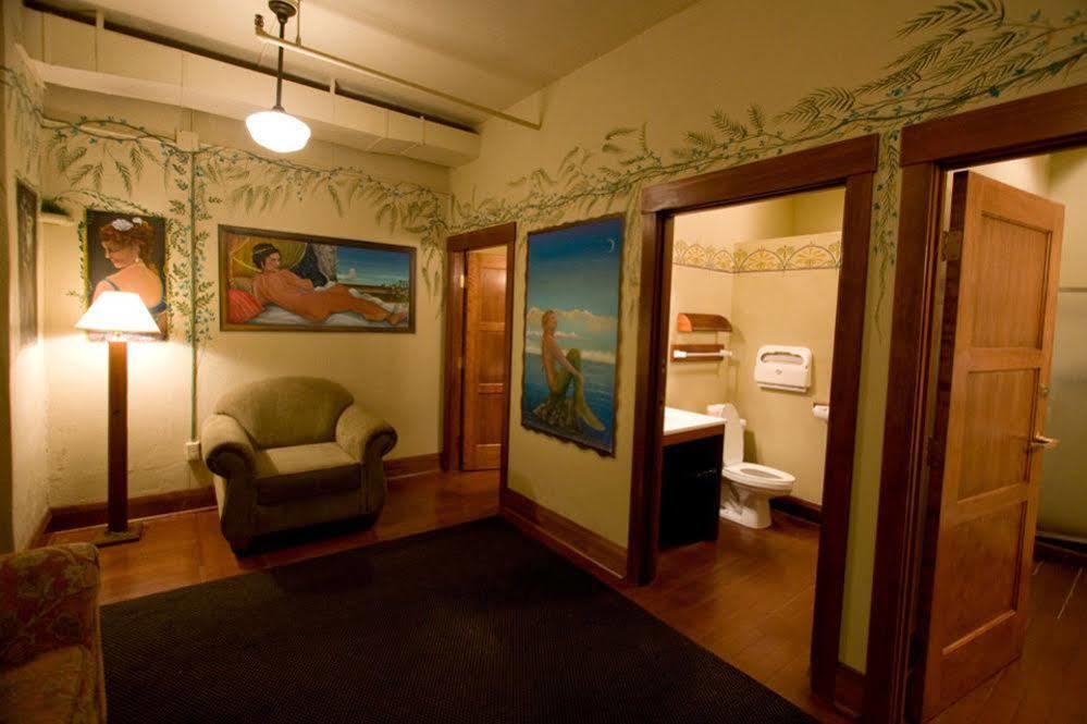 ホテル Mcmenamins Edgefield トラウトデール エクステリア 写真